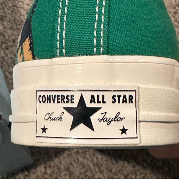 CONVERSE On the Green/Winter White (cream) Canvas Sneakers w/ green extra laces - Picture 9 of 16